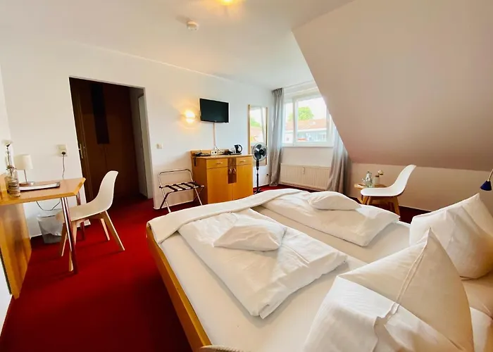 Zur Kapelle Отель