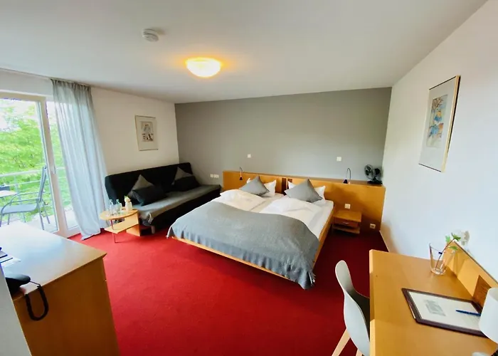 Zur Kapelle Отель Кресброн