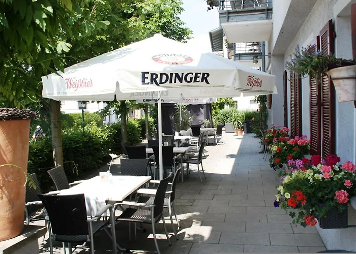 Отель Zur Kapelle 3*